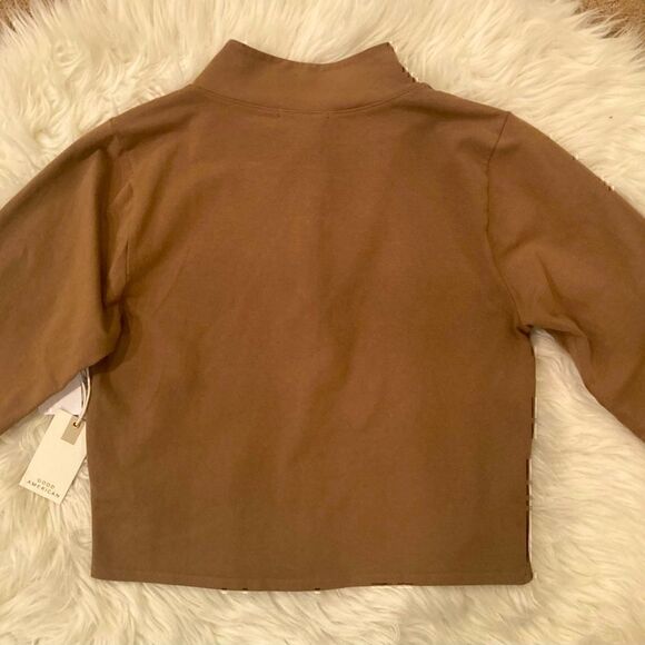 NWT Good American Essential Mock Neck Zip Top in Putty Size 4 (XL) - Picture 9 of 15